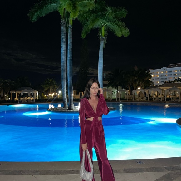 Meet your Posher, Monica - Picture 5 of 6